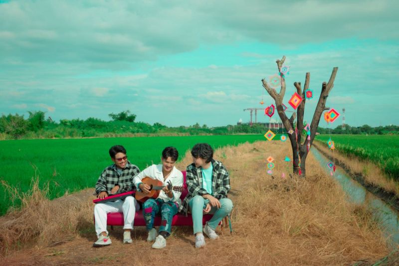 'ลำเพลิน - LIPTA' ส่ง MV 'ใครรัก รักใคร'รับวาเลนไทน์