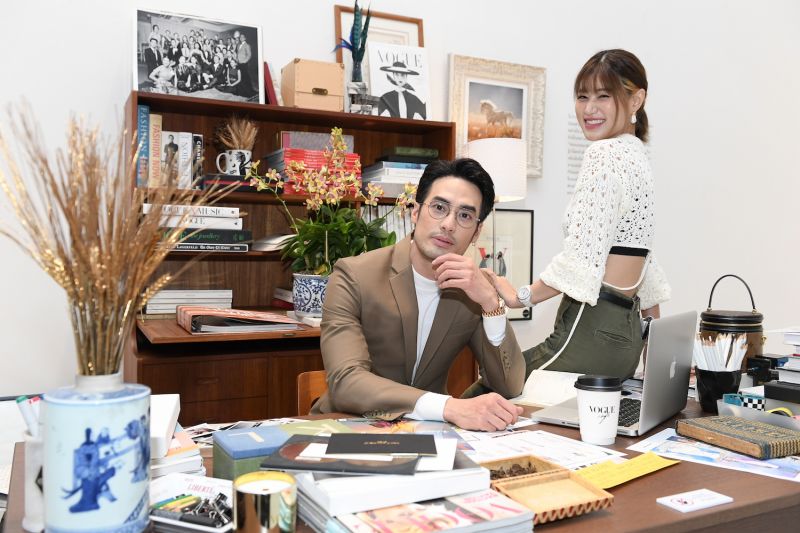 ดาราดังตบเท้าร่วมชมนิทรรศการฉลองครบรอบ 9 ปีนิตยสารโว้กประเทศไทย