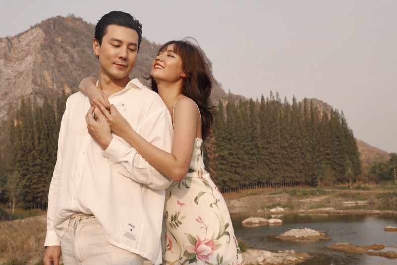 ‘โดม-เมทัล’ จิกหมอน! โชว์ความหวาน ฉลองรับวาเลนไทน์ให้บิวตี้แกดเจตสุดล้ำเป็นของคู่แทนใจ