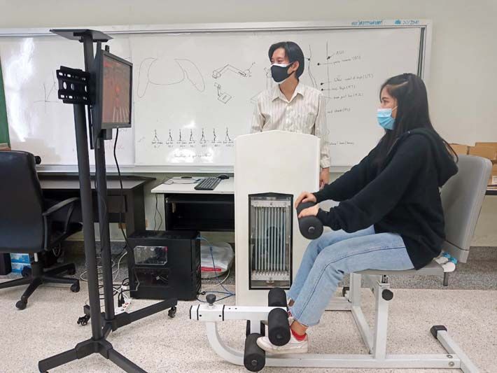 ม.นเรศวร วิจัย พัฒนาเครื่องออกกำลังกาย  และแอปพลิเคชั่นเกมสำหรับผู้สูงอายุ