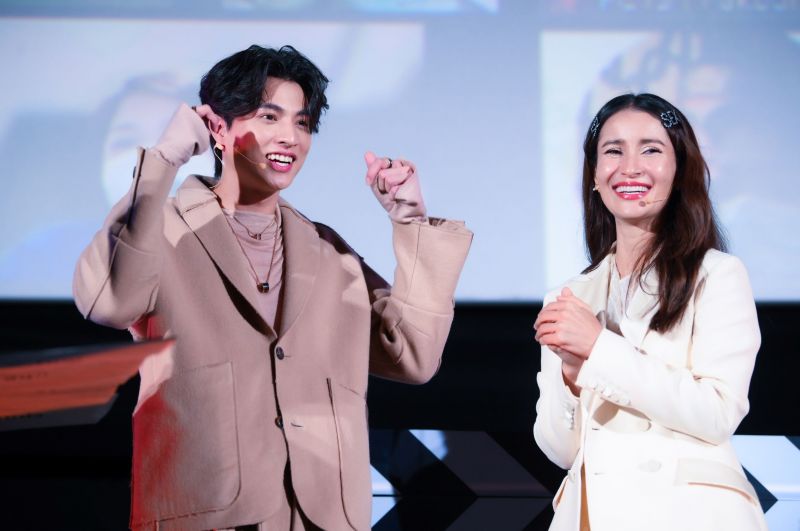 'แอน-กลัฟ'จัดหนัก แฟนมีตติ้ง 'บัวผัน ฟันยับ'