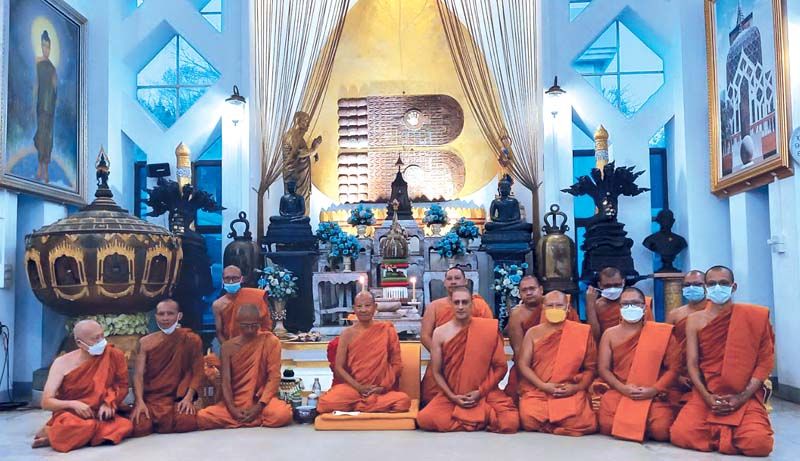 พระภิกษุ กากัน อโสโก คณะสงฆ์และญาติในธรรม เดินทางมาสักการะพระพุทธเมตตา  ณ เจดีย์ศรีพุทธคยา (พุทธคยาน้อย) วัดป่าสิริวัฒนวิสุทธิ์ ในพระองค์ฯ