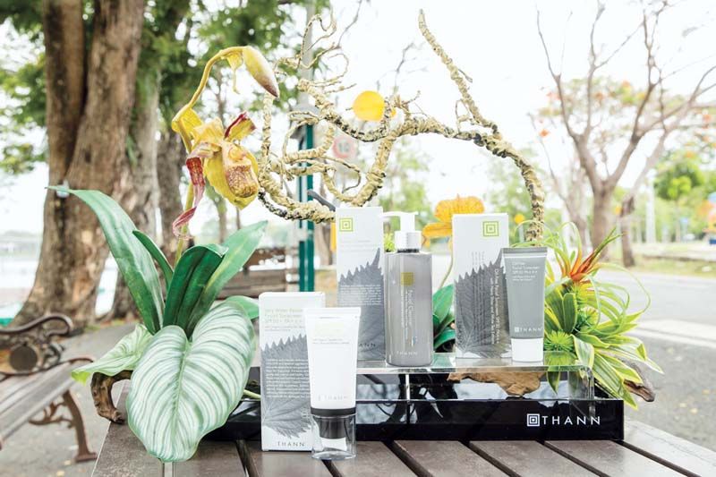 ‘ธัญ’ ร่วมกับแพทย์ด้านผิวหนังและความงาม แนะเทคนิคดูแลผิวก่อนและหลังทำกิจกรรมกลางแจ้ง