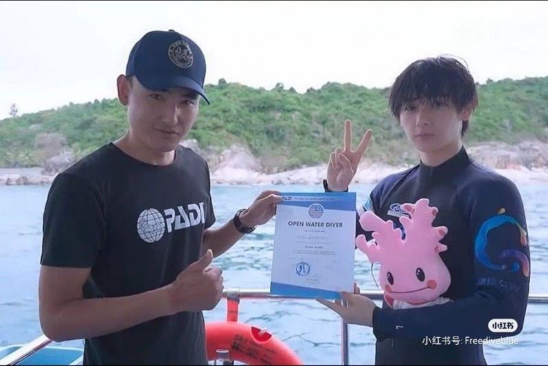 ‘นาย INTO1’ ขึ้นแท่นไอดอลสายอนุรักษ์ดำน้ำฟื้นชีวิตปะการัง