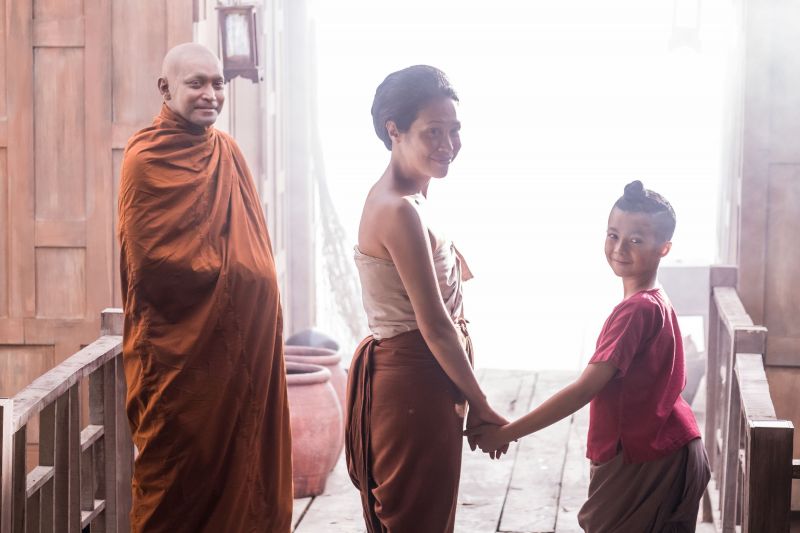 'แดง พระโขนง'ทำเซอร์ไพรส์คอหนัง ดึง 'ทราย-เมฆ' ร่วมแสดงสุดอบอุ่น