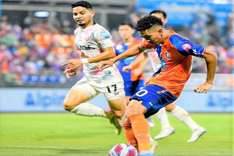 ‘แข้งเทพ’บดช้างศึกร่วง – แมวอัดกิเลน – เจ้าท่าใส