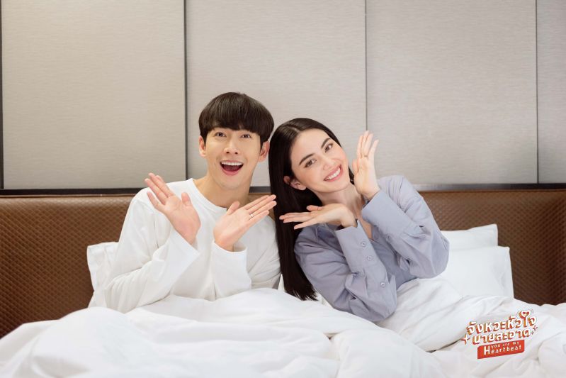 ทั้งกอด! ทั้งหอม! ไม่มีกั๊ก 'ใหม่-พุฒ'สวีทเบอร์แรง  ส่งท้ายละคร 'จังหวะหัวใจนายสะอาด'