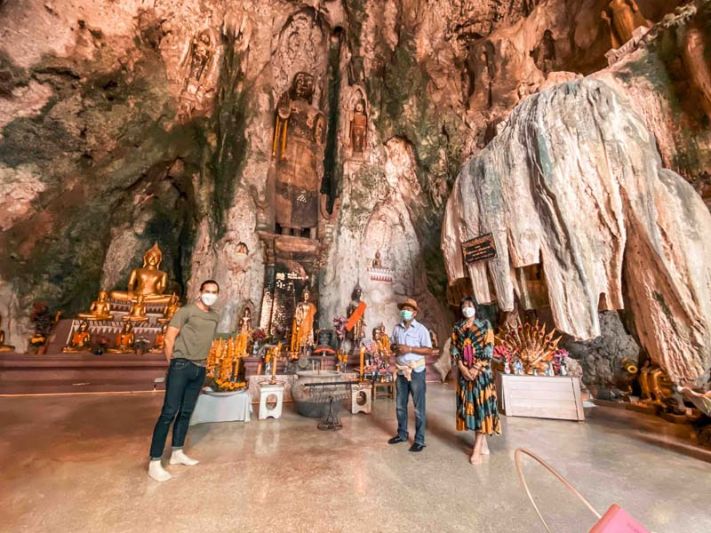 ‘น้อย-แห้ว’เรียนรู้วิถีคนตาล ย้อนวัยเล่นว่าวกลางทุ่งนา