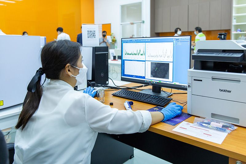 วช.หนุนทีมวิจัย มจธ. ถ่ายทอดเทคโนโลยีการตรวจพิสูจน์การปลอมแปลงเอกสาร