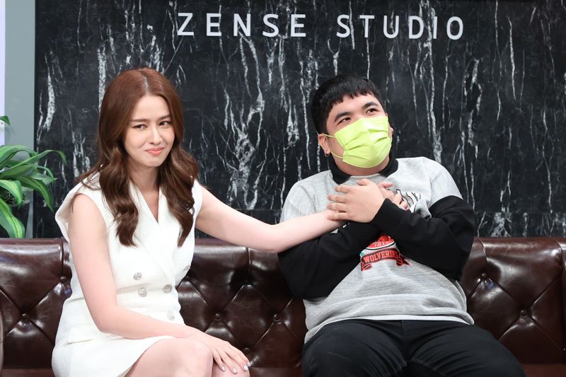 'โม-อมีนา'สลัดลุคสาวเซ็กซี่เปิดโหมดโบ๊ะบ๊ะ ทำ 'แจ็ค'คลั่งรักไม่หยุด