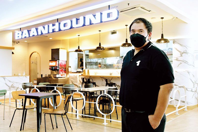 เมนูกะเพรารสจัดจ้าน ท้าให้ลอง ที่ บ้านฮาวด์ บาย เกรย์ฮาวด์ คาเฟ่