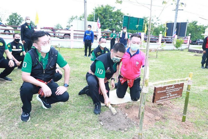 'วราวุธ' ชวนคนไทยปลูกป่า เพิ่มพื้นที่สีเขียว พาไทยบรรลุเป้าหมายลดโลกร้อน