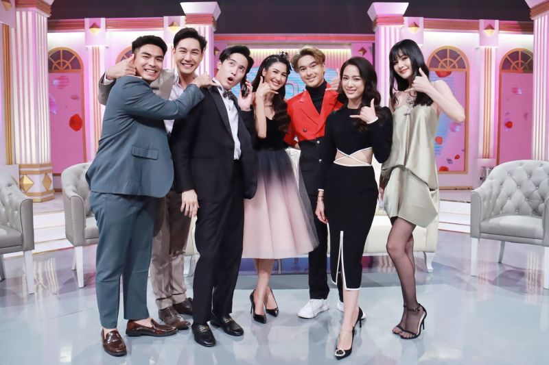 ‘โก้-พิ้งค์พลอย-อ๊อฟ-แม็กกี้’พร้อมทีมนักแสดง‘ปางเสน่หา’เม้าท์สนุกใน'ฮัลโหลซุปตาร์'