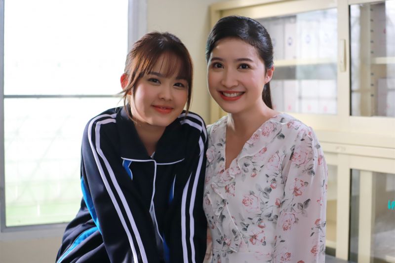 'บอล-นาฏ'ห่วง'โมบายล์BNK48'เกิดอุบัติเหตุจนขาเจ็บ!