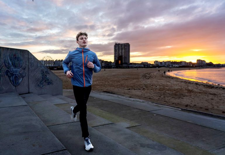 เอสิคซ์ชวนวิ่งเพื่อยกระดับจิตใจพร้อมส่งต่อสิ่งดีๆ สู่สังคม