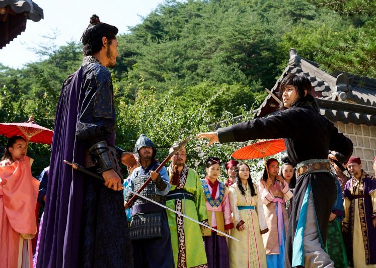 'พัคซอจุน - โก อารา'พาย้อนความฟินใน'Hwarang: The Poet Warrior Youth'