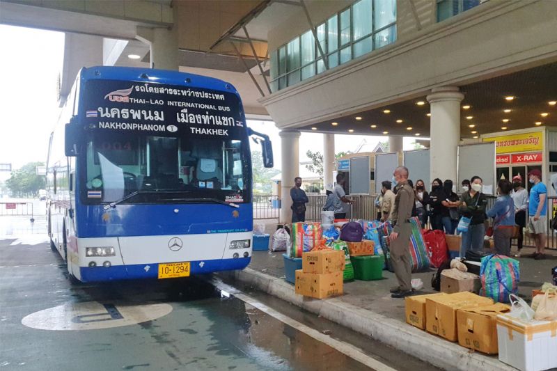 นครพนมปฐมฤกษ์ปล่อยรถโดยสารระหว่างประเทศเที่ยวแรก บรรยากาศคึกคัก