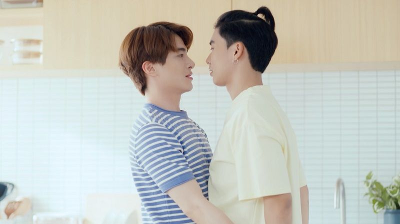 'ฟลุ๊ค'แอบหึง 'เอิร์ธ' ในซีรีส์ 'แอบจองรัก'