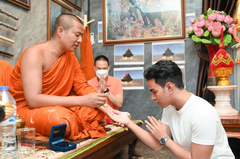 'โต๊ด'สุดปัง ขอพลังท้าวเวสสุวรรณละครชน 3 เรื่อง