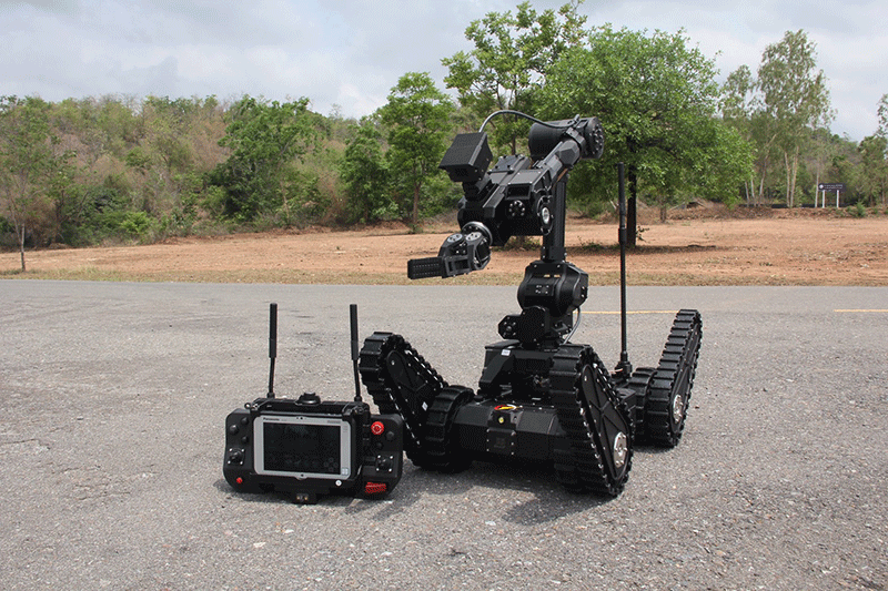 หุ่นยนต์เก็บกู้ระเบิดของ สทป. ผ่านการรับรองมาตรฐาน กห. พร้อมเดินหน้าเข้าสู่สายการผลิต