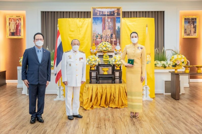 ปลื้มปิติ'ตั๊ก-บงกช'เข้ารับเครื่องราชอิสริยาภรณ์ชั้นที่ ๖ ตั้งปณิธานทำประโยชน์ให้แผ่นดิน