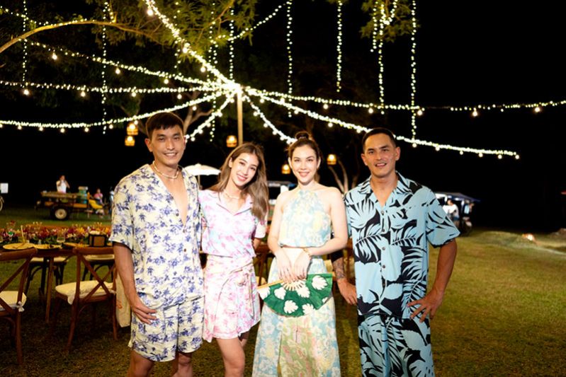 เกาะสมุยหวาน ‘มิ้นต์-แมท-วาววา’ ควงคู่หวานใจ ลั้นล้า