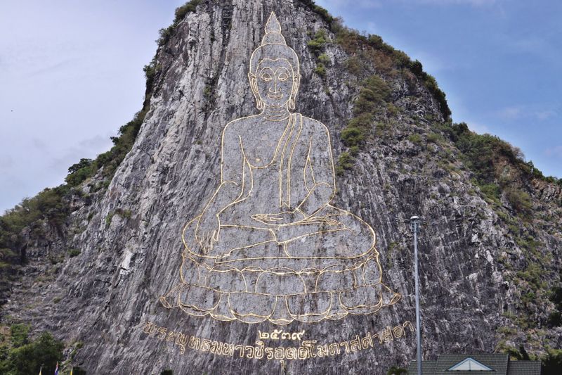 นายอำเภอสัตหีบชวนเที่ยวงาน 'แห่โคม ชมพระฉาย สืบสายศิลป์ ถิ่นหนองจับเต่า เขาชีจรรย์'