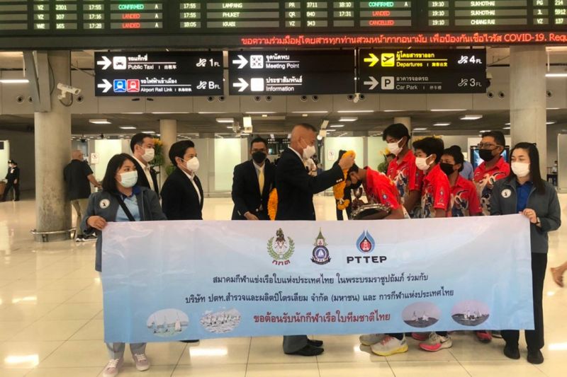 ส.กีฬาแข่งเรือใบต้อนรับ 'ม.ล.เวฆา ภาณุพันธุ์-ทีมนักแล่นใบออฟติมิสต์' คว้าแชมป์โลกที่เตอร์เคีย