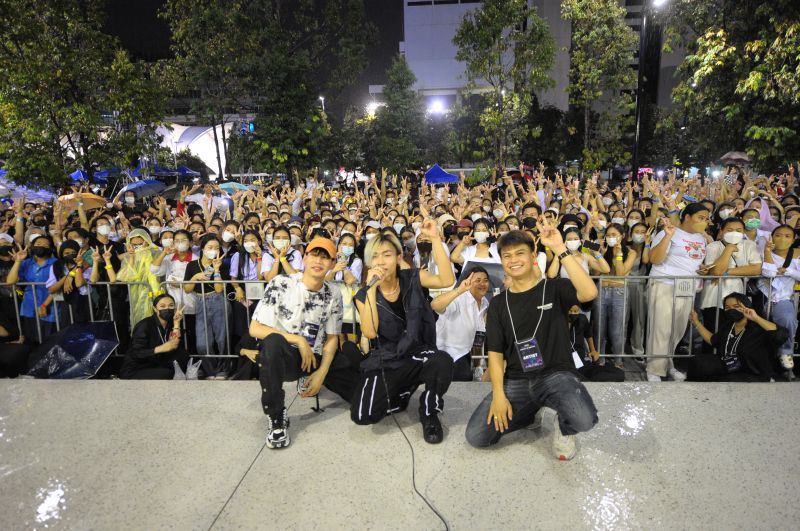 ใครจะต้าน!LAZYLOXY and SAMBLACK โชว์สปิริตสุดเซอร์ไพรซ์เสิร์ฟความสุขปลุกฟีลฉ่ำ