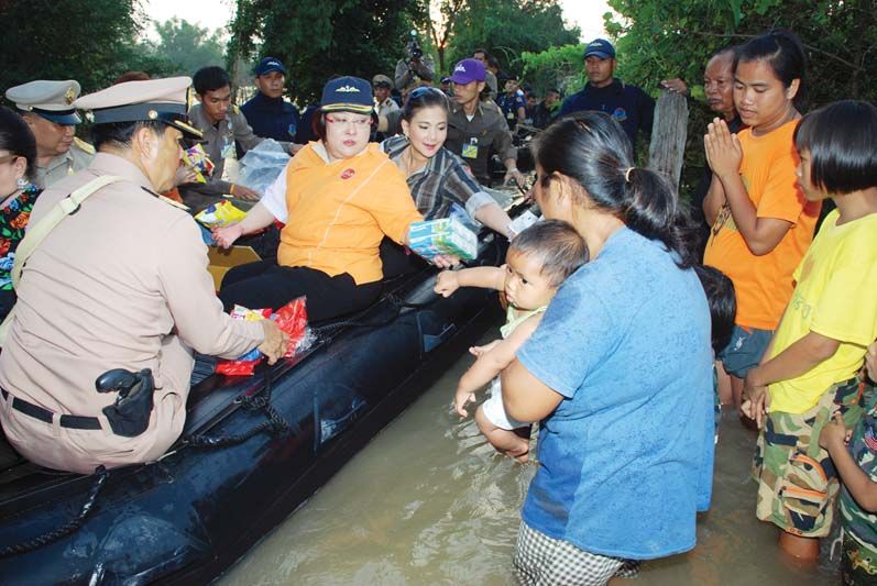 พระเจ้าวรวงศ์เธอ พระองค์เจ้าโสมสวลี กรมหมื่นสุทธนารีนาถ  องค์นายกกิตติมศักดิ์ตลอดชีพ มูลนิธิอาสาเพื่อนพึ่ง (ภาฯ) ยามยาก สภากาชาดไทย