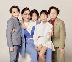 'พลอย-ชิดจันทร์'ส่งลูกเรียนพัฒนาบุคลิกภาพ เตรียมดันลูกเข้าวงการ?