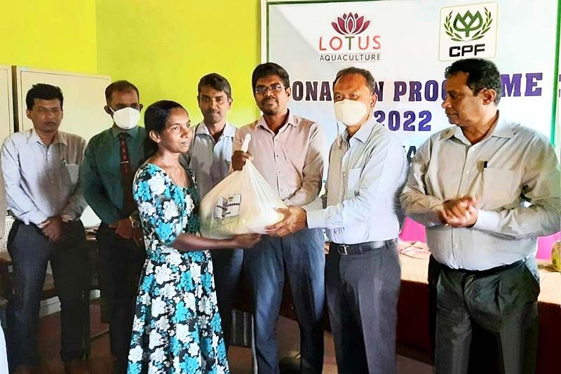 ซีพีเอฟ ในศรีลังกา มอบถุงยังชีพแก่ชาวบ้านวากาไลร สู้ภัยเศรษฐกิจ