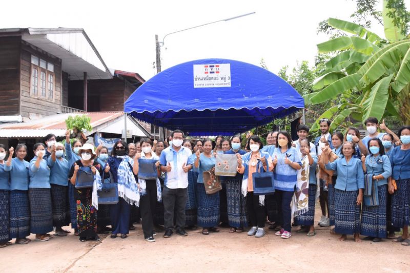 วช.​หนุนวิสาหกิจชุมชน กลุ่มแม่บ้านเกษตรกรบ้านเหมือดแอ่ สร้างผลิตภัณฑ์ฝ้ายทอมือ สู่ตลาดโลก
