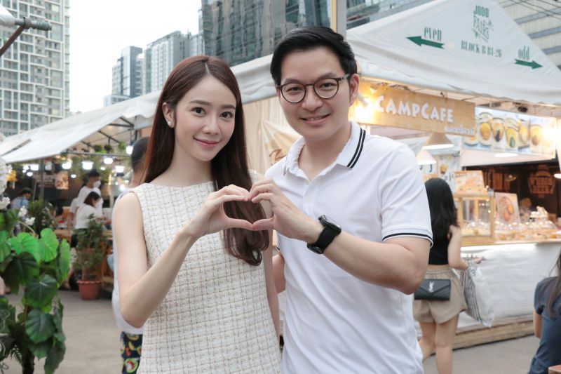'เอ วราวุธ'ชวนหวานใจ'ออม อัทธนียา'เปิดตัวครั้งแรก!พร้อมเสริฟ์คอนเทนต์สุดฟิน ในรายการ A DAY A-AOM