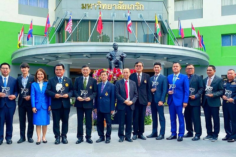 7 ทศวรรษ ม.เกริก ยึดมั่นอุดมการณ์ 'การศึกษาสร้างคนให้องอาจ' เน้นผลิตคนเก่ง คนดี มีภาวะผู้นำออกสู่สังคม
