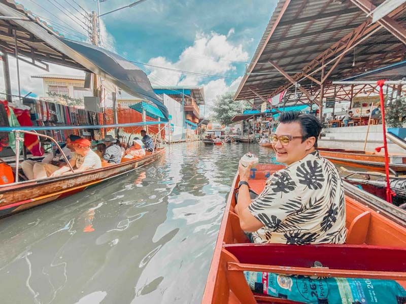 ‘น้อย-เจอร์รี่’ ล่องดำเนิน เพลินใจเที่ยวแนวชิคๆ