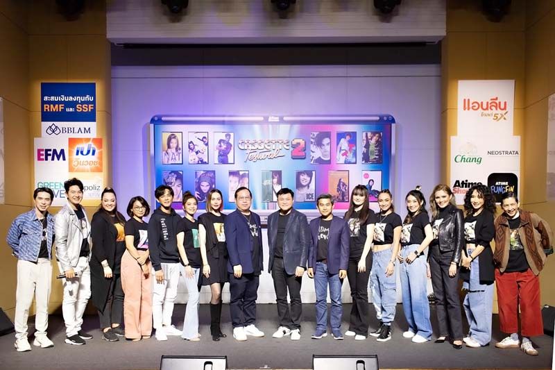 สายแดนซ์พร้อม! เอ-ไทม์ โชว์บิส  เปิดแผง ‘Cassette Festival 2’