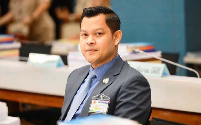 ‘ธนกร-แรมโบ้’ประสานเสียง  อัด‘ฝ่ายค้าน’ตาถัว  ชูผลงาน‘ประยุทธ์’เหลือล้น