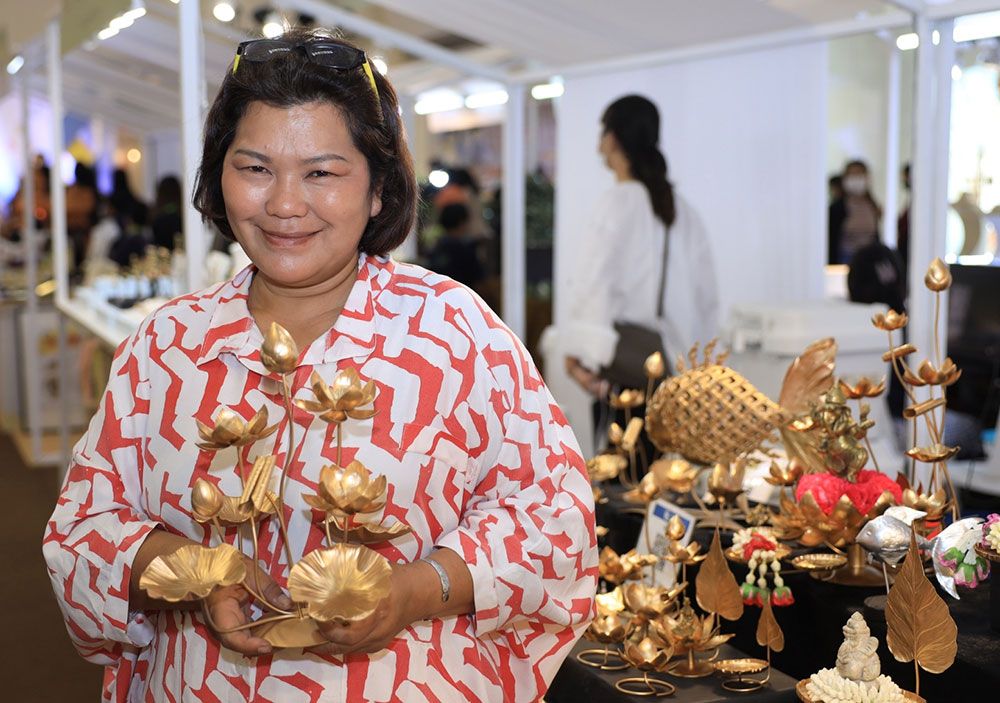 จากแผ่นทองเหลือง... สู่ของประดับตกแต่งบ้านระดับพรีเมียม