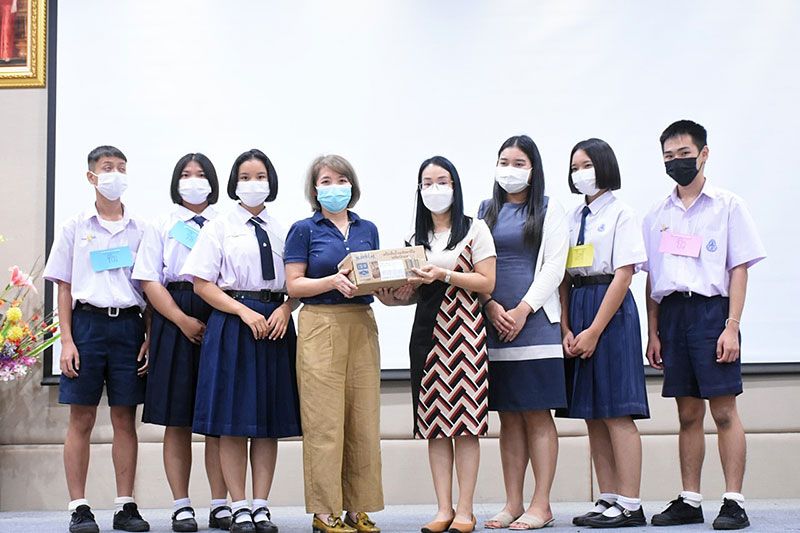 เครือเฮอริเทจ มอบนมสนับสนุนนักเรียน