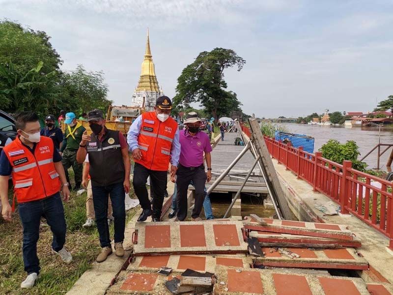 'อยุธยา'เร่งยกผนังกั้นน้ำพร้อมตั้งคันดินป้องกันน้ำท่วม หลังระดับน้ำเจ้าพระยาเพิ่มสูง