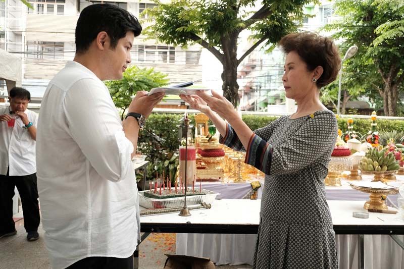 ‘เติ้ล-ตะวัน’นำทีม บวงสรวง‘ฮักหลายมายเลดี้’  จับคู่เคมีใหม่‘ยูโร-พระพาย’น่าชม