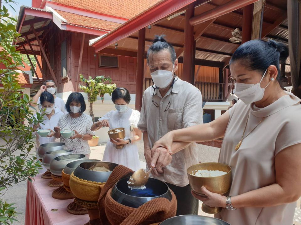 'อ๊อฟ-พงษ์พัฒน์'ทำบุญฉลองวันเกิด 2 ก.ย.