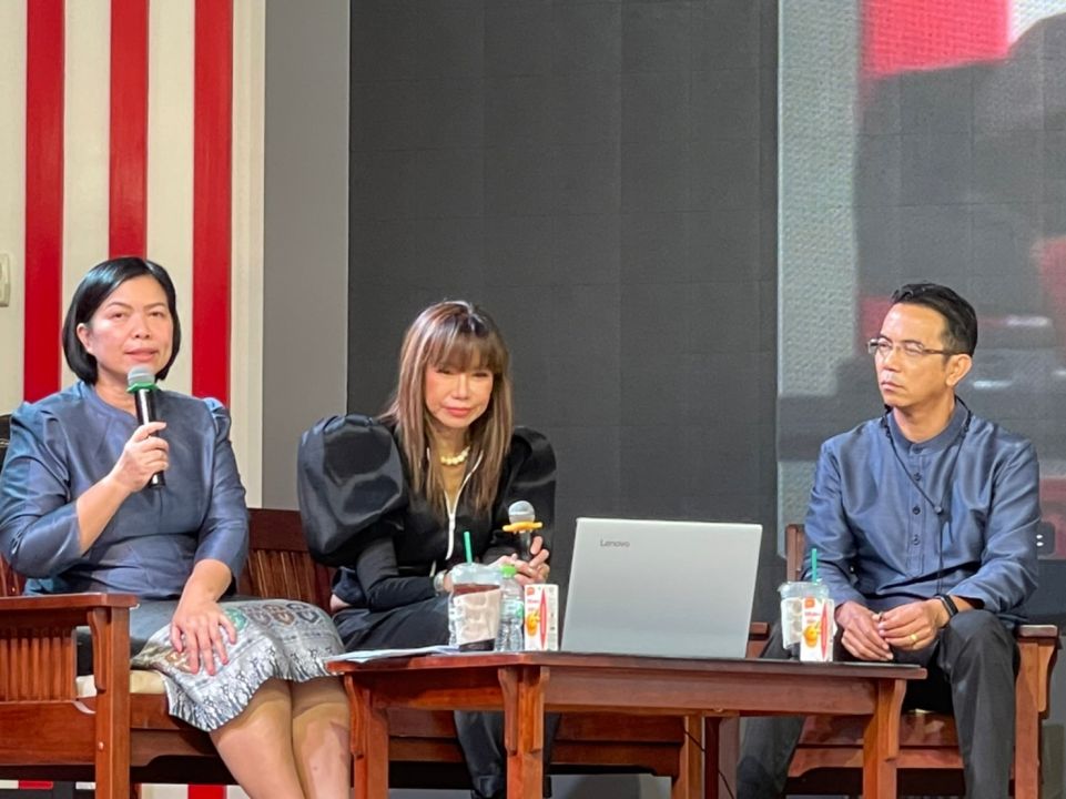 UKAS SAVE THE ROOTS “ไก่ อูกัส”ดีไซน์เนอร์ชื่อดัง ผู้ไม่ลืมรากเหง้า-วัฒนธรรมท้องถิ่น...