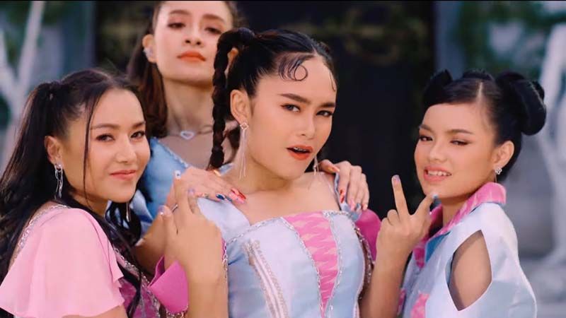 4 สาว ซูเปอร์แซ่บ โชว์ความสดใสผ่านบทเพลง‘วางฮั่นเด้’