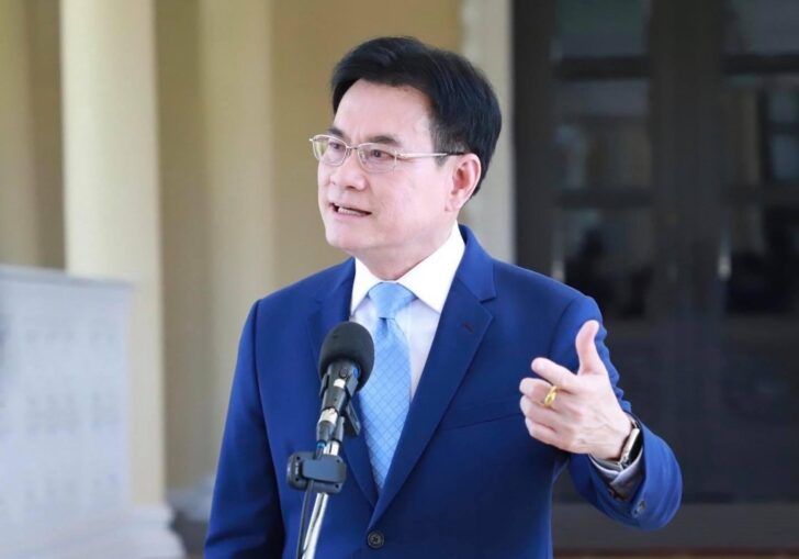นั่งอยู่บนหอคอยงาช้าง-ไม่เข้าใจปชช.  ‘จุรินทร์’ซัด‘สมคิด’  ‘ประกันรายได้เรื่องหมูๆตอนเป็นรบ.ทำไมคิดไม่ออก’