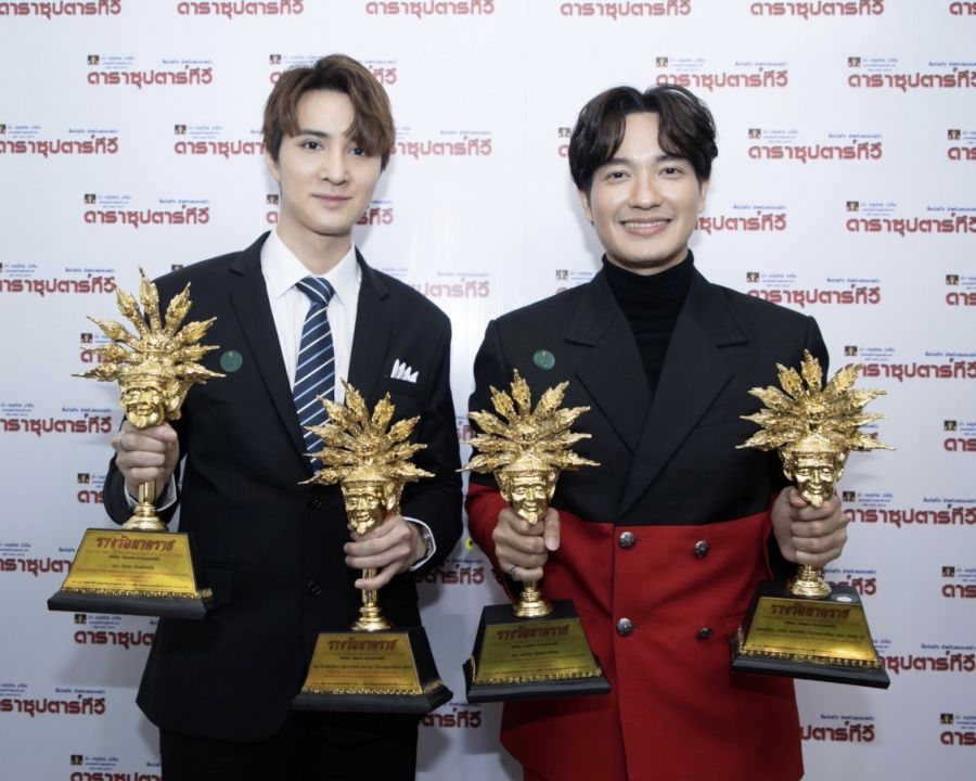 'มาเฟียเดอะซีรี่ส์'สุดเจ๋ง!คว้า 4 รางวัลใหญ่บนเวที 'นาคราชอวอร์ดครั้งที่ 5'ประจำปี 2565