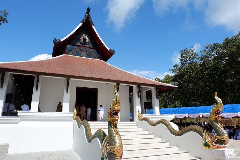 ตะลอนเที่ยว : วัดธาราทิพย์ชัยประดิษฐ์ วัดที่ระลึกถึงในหลวง รัชกาลที่ 9