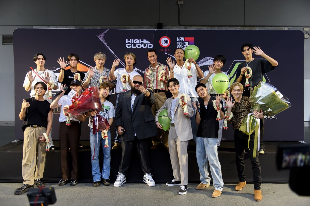 โรงเรียนเปิดแล้ว! BALLISTIK BOYZ และ PSYCHIC FEVER