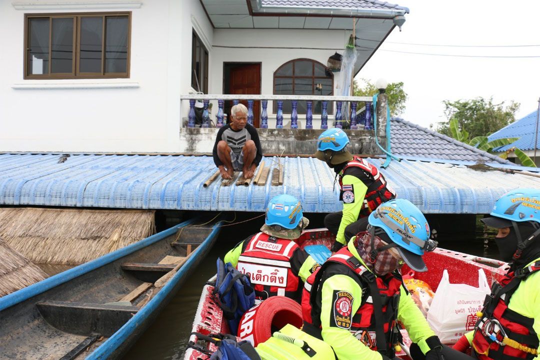 ‘ป่อเต็กตึ๊ง’บรรเทาทุกข์ชาวอุบลฯ ลงพื้นที่เร่งอพยพ ช่วยเหลือในพื้นที่น้ำท่วม